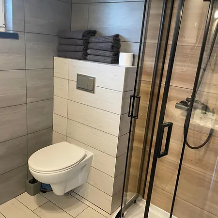 Pod Kasztanem 1 Nad Jeziorem